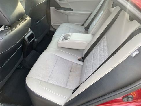 Used 2016 Toyota Camry SE FWD image 20