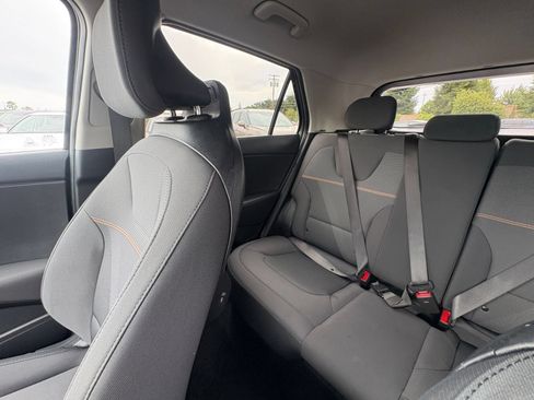 Used 2026 Kia Niro LX FWD image 37