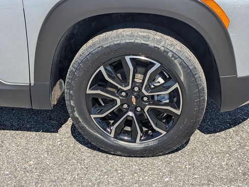 Certified 2023 Chevrolet TrailBlazer ACTIV w/ Technology Package AWD/4WD image 10