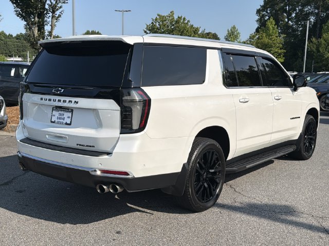 Used 2025 Chevrolet Suburban Premier AWD/4WD image 8