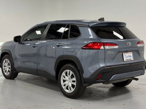 Used 2023 Toyota Corolla Cross L image 3