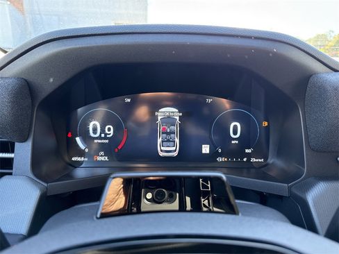 Used 2025 Ford Explorer ST-Line w/ Premium Package image 17