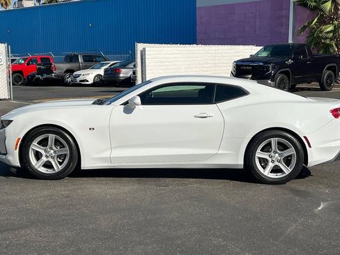 Used 2023 Chevrolet Camaro LT RWD image 7