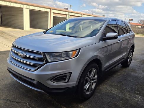 Used 2018 Ford Edge Titanium image 8