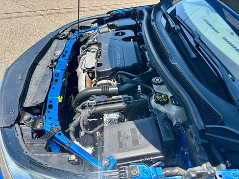 Used 2017 Chevrolet Cruze LT w/ Convenience Package FWD image 30