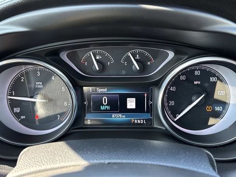 Used 2019 Buick Envision Essence AWD/4WD image 24