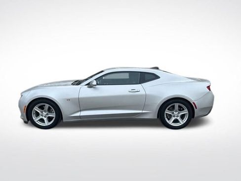 Used 2017 Chevrolet Camaro LT image 2