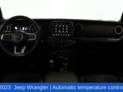 Used 2023 Jeep Wrangler Unlimited Sahara AWD/4WD image 10