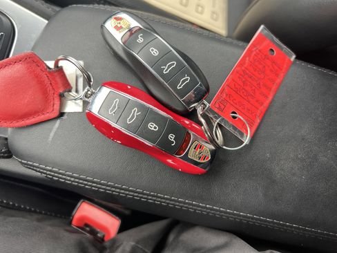 Used 2019 Porsche 718 Boxster image 38