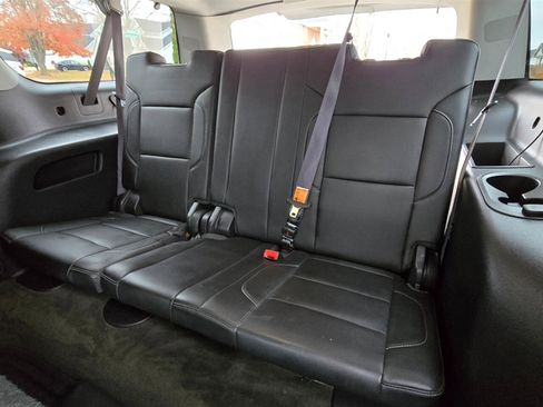 Used 2015 Chevrolet Suburban LT image 29