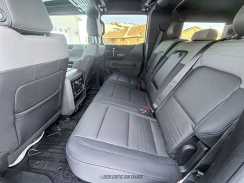 Used 2025 GMC Hummer EV 2X AWD/4WD image 36