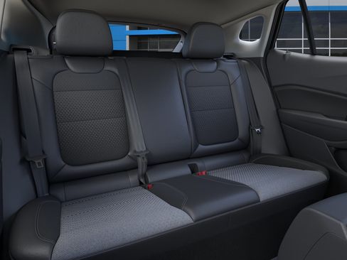 New 2026 Chevrolet Trax LT w/ Driver Confidence Package image 17