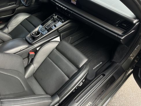 Certified 2022 Porsche 911 Carrera GTS image 24
