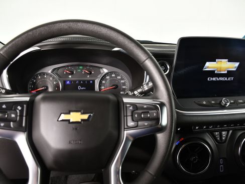 Used 2024 Chevrolet Blazer LT w/ Convenience Package image 16