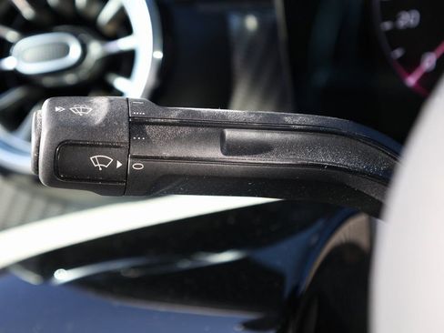 Used 2025 Mercedes-Benz CLA 250 image 35