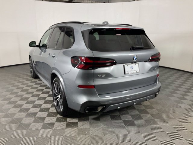 Certified 2026 BMW X5 xDrive40i w/ M Sport Package AWD/4WD image 4