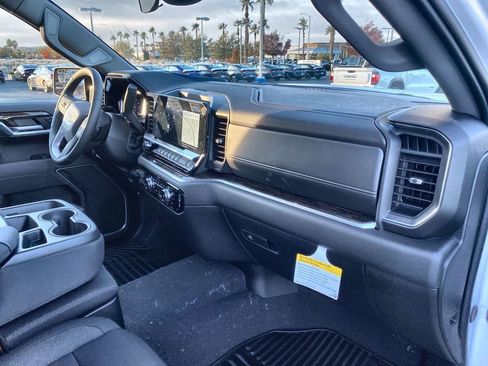 New 2026 GMC Sierra 1500 SLE w/ Preferred Package image 41