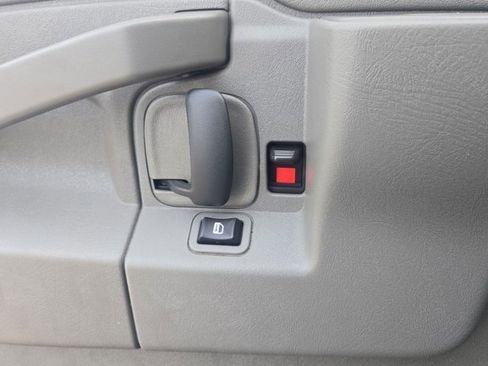 Used 2022 GMC Savana 2500 w/ Driver Convenience Package image 22