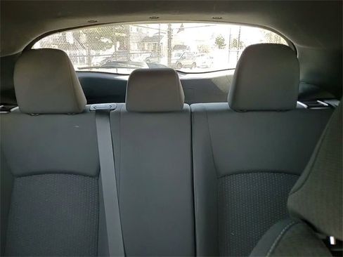 Used 2019 Toyota C-HR LE image 22