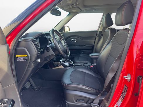 Used 2019 Kia Soul ! w/ Technology Package image 11