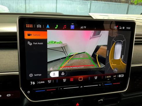 New 2025 Volkswagen ID. Buzz Pro S image 20