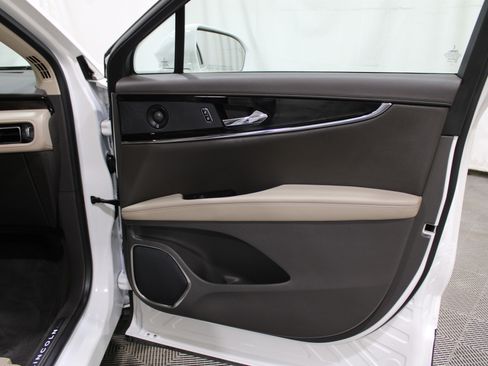 Used 2023 Lincoln Nautilus Reserve w/ Equipment Group 201A image 28