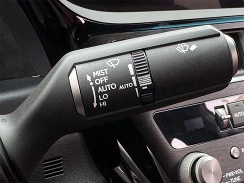 Used 2023 Lexus ES 350 F Sport image 23