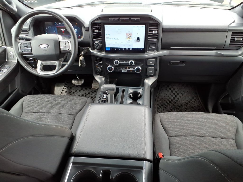 Used 2024 Ford F150 XLT w/ XLT Black Appearance Package AWD/4WD image 18