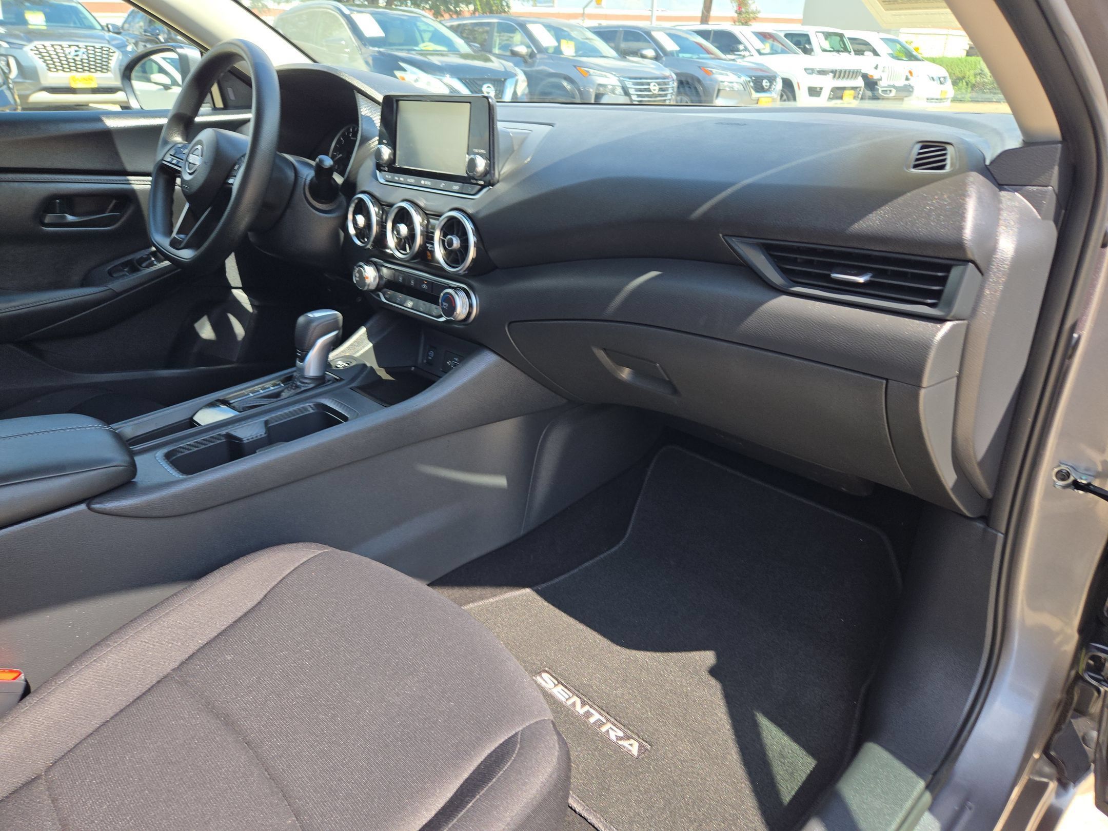 Certified 2025 Nissan Sentra S FWD image 28