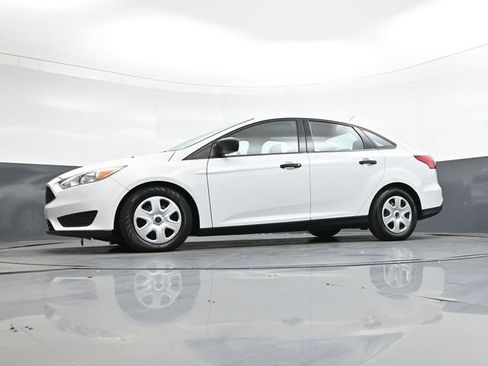 Used 2015 Ford Focus S FWD image 36
