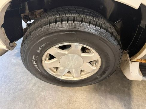 Used 2002 Cadillac Escalade AWD image 20