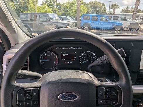 Used 2025 Ford F250 XLT w/ FX4 Off-Road Package AWD/4WD image 29