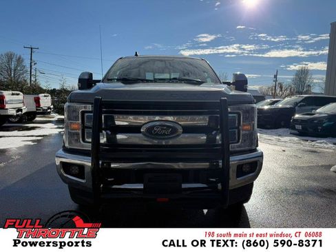 Used 2019 Ford F250 Lariat w/ Chrome Package image 3