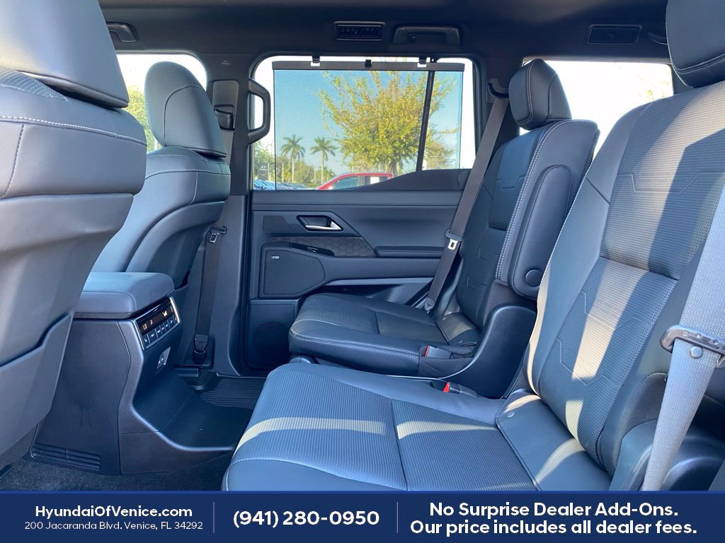 Used 2025 Lexus GX 550 AWD/4WD image 21