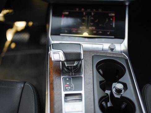 Used 2020 Audi A6 3.0T allroad Premium Plus w/ Audi Side Assist Package image 32