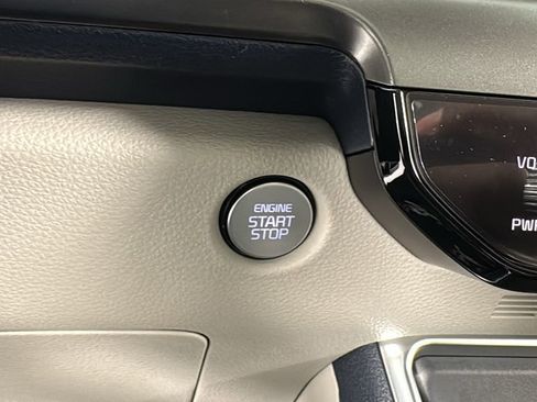 New 2026 Kia Carnival SX w/ SX Dark Edition Package image 25