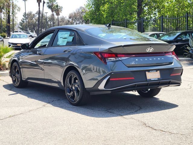 New 2026 Hyundai Elantra Sport FWD image 3