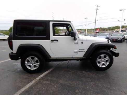 Used 2015 Jeep Wrangler Sport AWD/4WD image 50