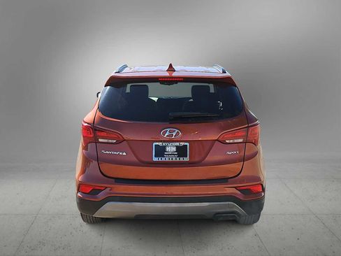 Used 2017 Hyundai Santa Fe Sport image 7