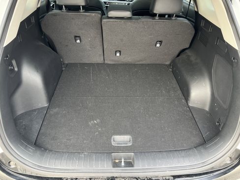 Used 2024 Kia Sportage SX image 32