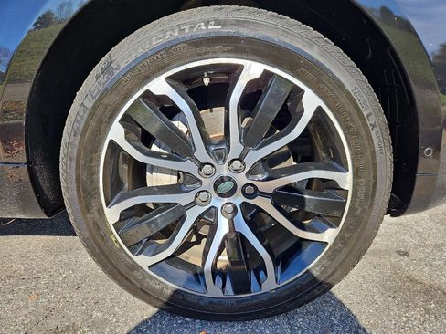 Used 2021 Land Rover Range Rover Sport HSE Silver Edition image 30