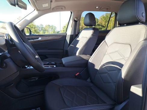 New 2026 Volkswagen Atlas SE image 16