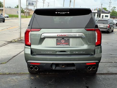 Used 2023 GMC Yukon XL Denali AWD/4WD image 5
