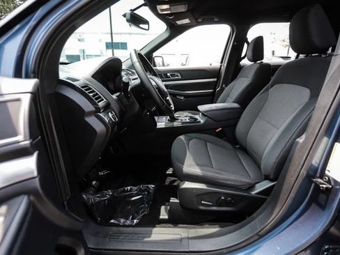 Used 2019 Ford Explorer XLT w/ Equipment Group 201A FWD image 19