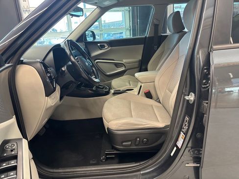 Used 2020 Kia Soul EX image 12