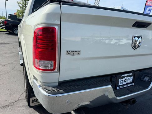 Used 2017 RAM 1500 Laramie AWD/4WD image 9