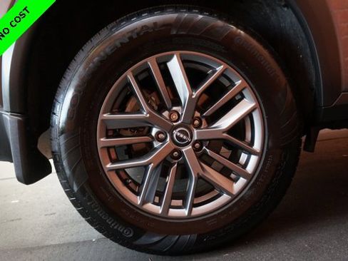 Certified 2022 Nissan Rogue S image 81