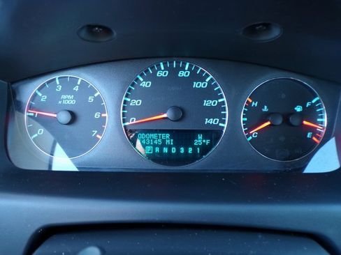 Used 2011 Chevrolet Impala LT image 14