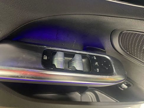 Certified 2023 Mercedes-Benz C 300 4MATIC Sedan image 7