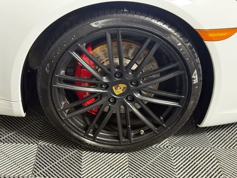 Certified 2019 Porsche 911 Carrera S image 14